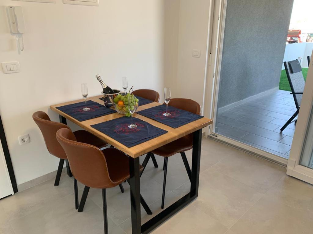 Apartmani Sunside Nin Bagian luar foto