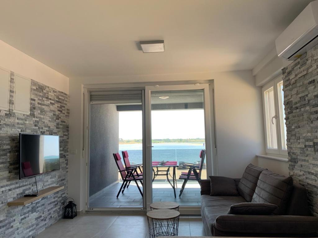 Apartmani Sunside Nin Bagian luar foto